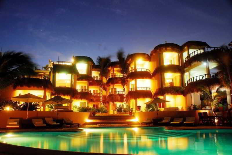 Hotel Playa La Media Luna Isla Mujeres Exterior foto